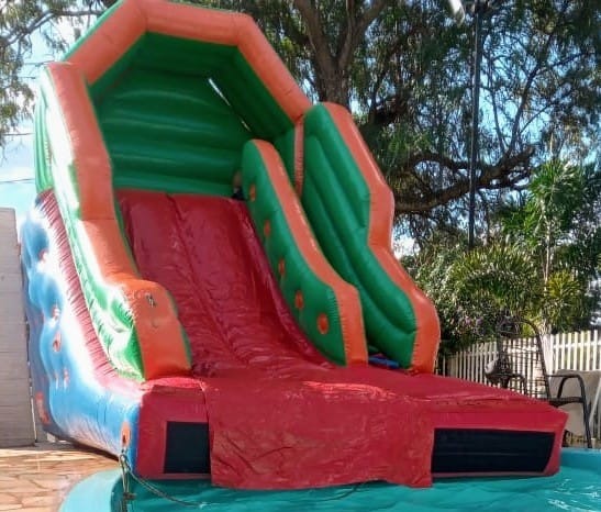 Tobogã Piscina Médio