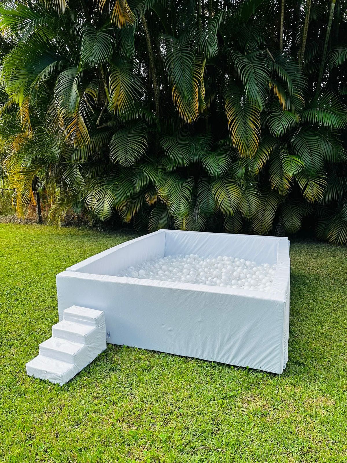 Piscina de Bolinhas Branca Luxo