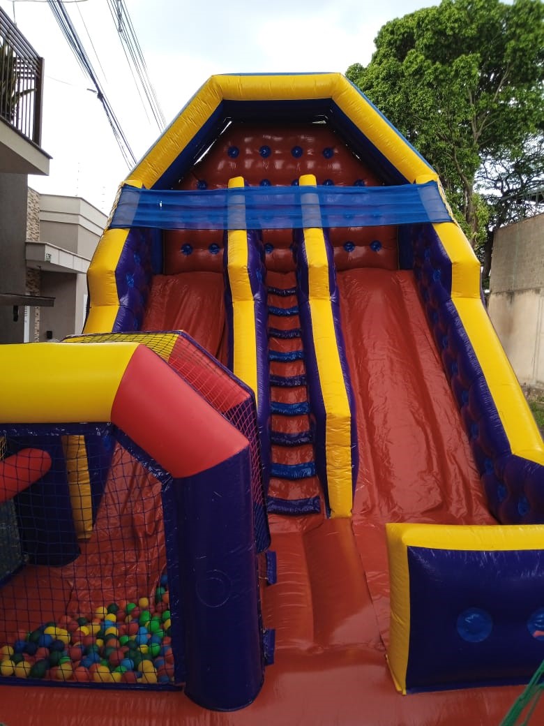Tobogã Descida Dupla com Piscina de Bolinhas